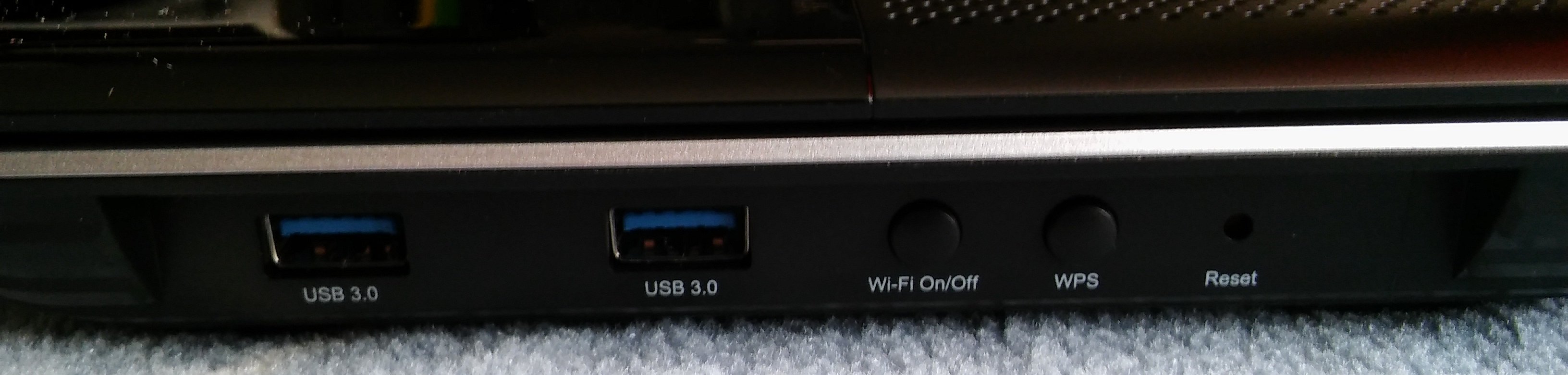 router-archer-c2600-porty-usb-przyciski